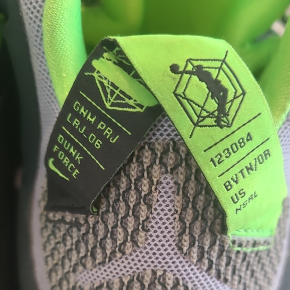 Lebron James Dunk Force Nike Gray and Neon Green Basketball Sneakers Size 12 - Picture 6 of 6